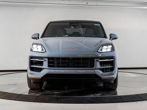 New 2026 Porsche Cayenne Coupe image 10
