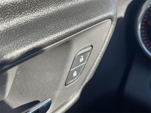 Used 2024 Chevrolet Trax RS w/ Sunroof Package image 25