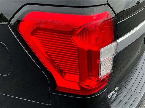 Used 2022 Ford Expedition XLT AWD/4WD image 23
