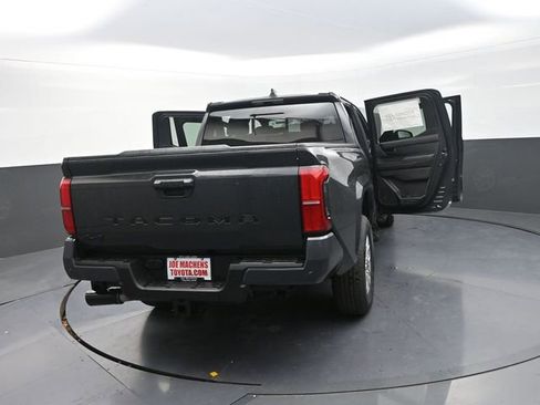 Used 2025 Toyota Tacoma SR5 w/ SR5 Upgrade Package image 43