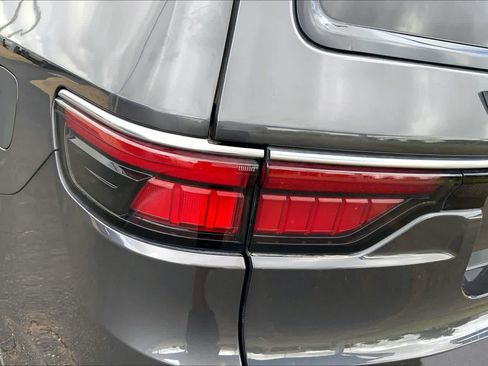 Used 2022 Jeep Wagoneer Series I RWD image 28
