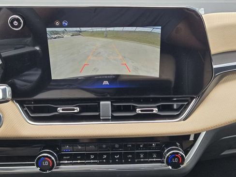 New 2026 Chevrolet Equinox ACTIV w/ Convenience Package III AWD/4WD image 13