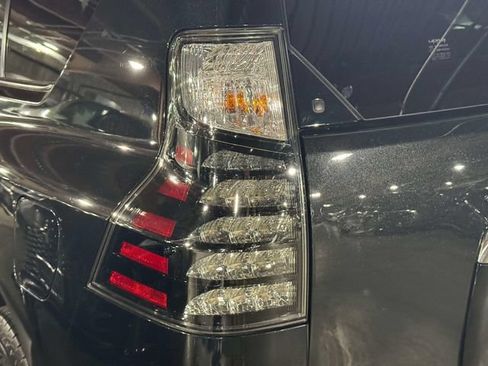 Certified 2023 Lexus GX 460 Premium w/ Accessory Package AWD/4WD image 14