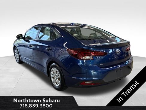 Used 2019 Hyundai Elantra SE FWD image 4