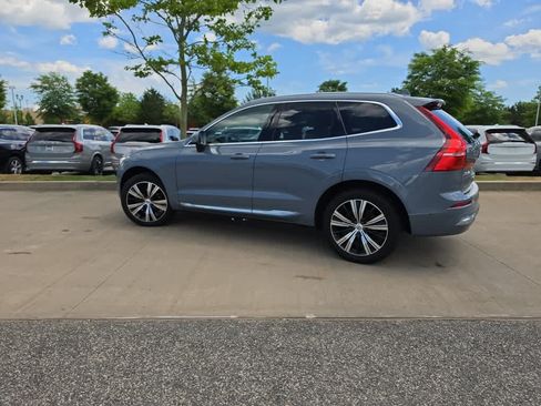 Used 2023 Volvo XC60 B5 Plus w/ Climate Package AWD/4WD image 4