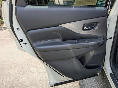 Used 2020 Nissan Murano SL FWD image 31