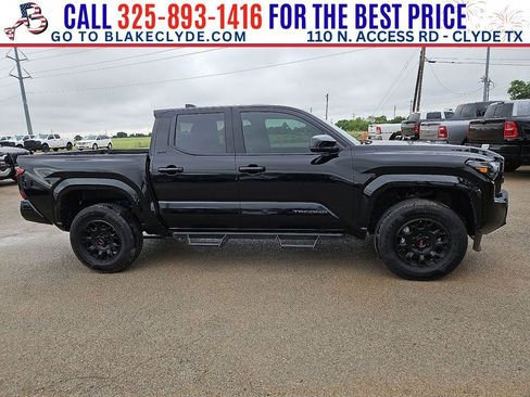 Used 2025 Toyota Tacoma SR5 AWD/4WD image 9