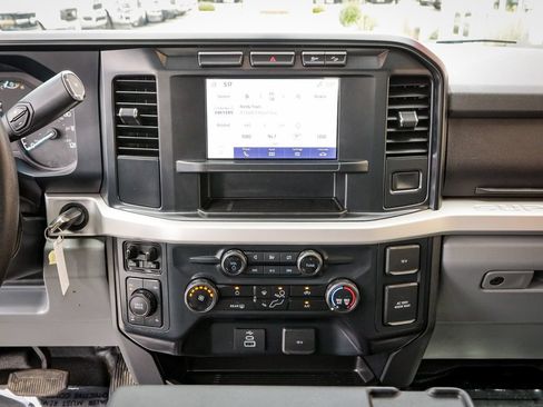 Used 2024 Ford F250 XLT w/ FX4 Off-Road Package AWD/4WD image 18