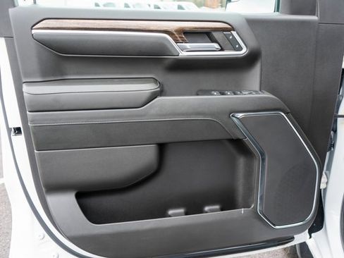 Used 2024 GMC Sierra 1500 Elevation image 16