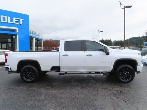 Used 2020 Chevrolet Silverado 3500 High Country w/ Z71 Off-Road Package image 9