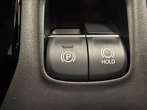 Used 2022 Toyota Corolla SE FWD image 32