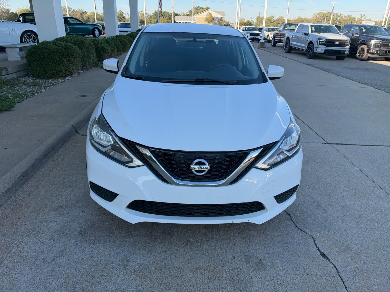 Used 2016 Nissan Sentra S FWD image 3