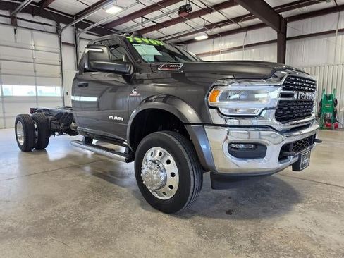 Used 2024 RAM 5500 SLT w/ Quick Order Package 2YG SLT AWD/4WD image 6