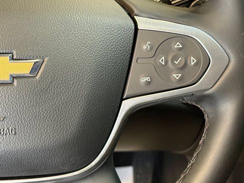 Used 2023 Chevrolet Traverse Premier AWD/4WD image 12