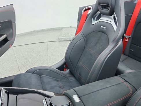 Used 2024 Mercedes-Benz SL 63 AMG 4MATIC image 24