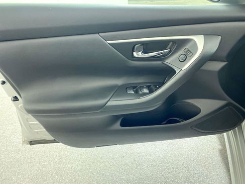 Used 2016 Nissan Altima 2.5 S w/ Power Driver Seat Package image 19