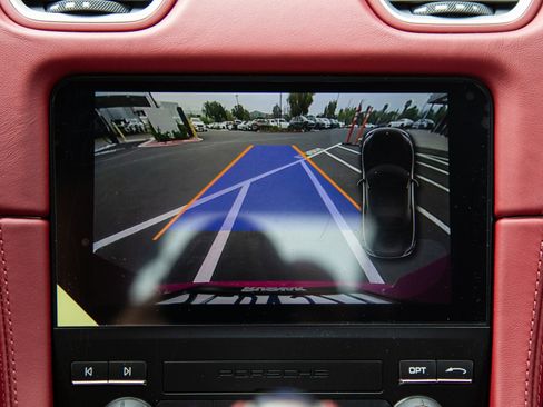 Certified 2024 Porsche 718 Boxster RWD image 15