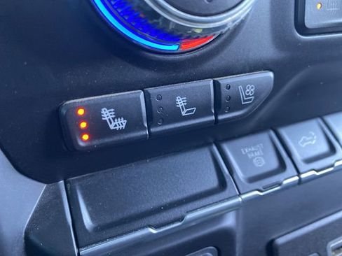 Used 2023 GMC Sierra 3500 SLT w/ SLT Convenience Package image 33