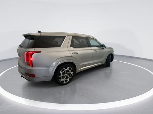Used 2022 Hyundai Palisade Calligraphy w/ Winter Package FWD image 4
