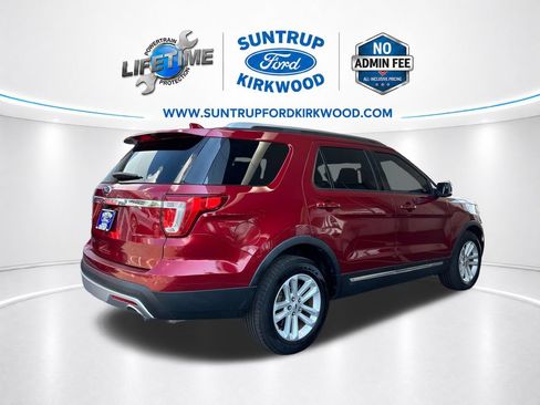Used 2017 Ford Explorer XLT FWD image 6