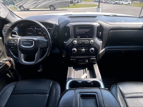 Used 2020 GMC Sierra 2500 Denali w/ Denali Ultimate Package AWD/4WD image 16
