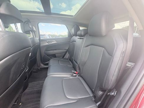 Used 2025 Kia Sportage SX FWD image 7