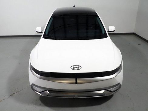 Used 2024 Hyundai Ioniq 5 AWD Limited image 11