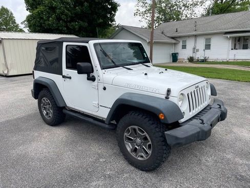Used 2014 Jeep Wrangler Rubicon w/ Power Convenience Group AWD/4WD image 3