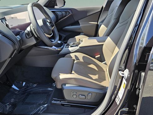 New 2025 BMW X3 xDrive30i w/ Convenience Package image 8