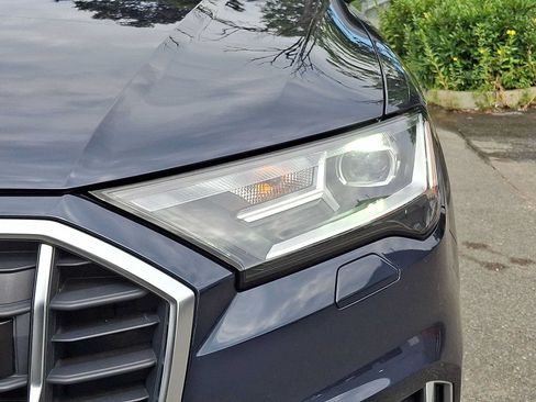 Used 2023 Audi Q7 2.0T Premium w/ Convenience Package AWD/4WD image 34