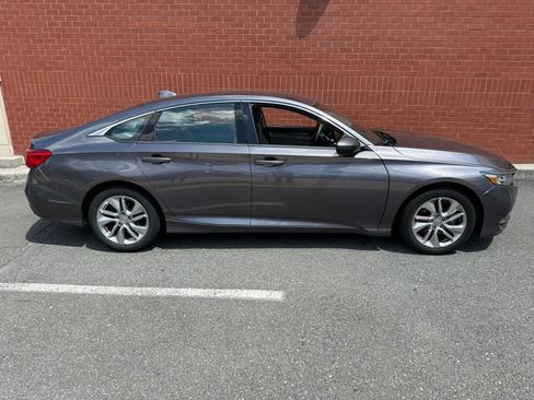 Used 2019 Honda Accord LX image 2