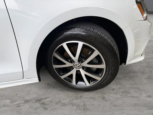 Used 2017 Volkswagen Jetta SE FWD image 44
