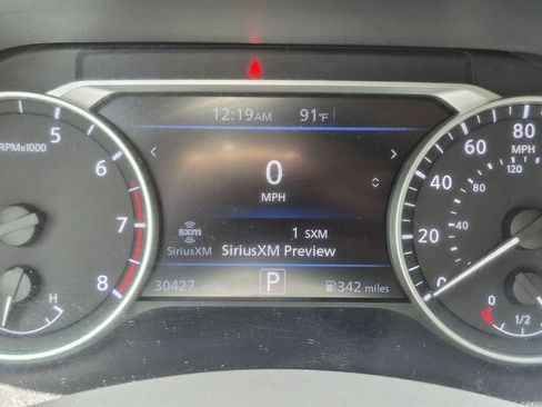 Used 2025 Nissan Sentra SV FWD image 14