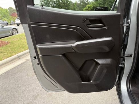 Used 2023 Chevrolet Colorado W/T w/ WT Convenience Package II RWD image 28