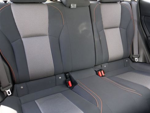 Used 2023 Subaru Crosstrek 2.0i Premium image 19