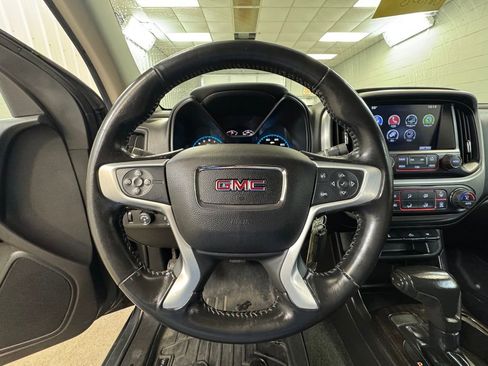 Used 2016 GMC Canyon SLE image 31