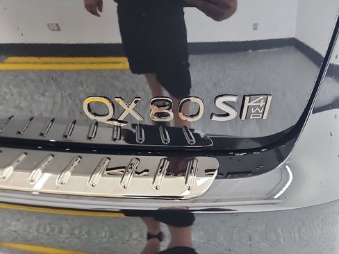 New 2026 INFINITI QX80 4WD image 18