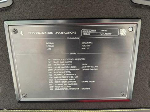 Used 2018 Ferrari GTC4Lusso AWD/4WD image 31