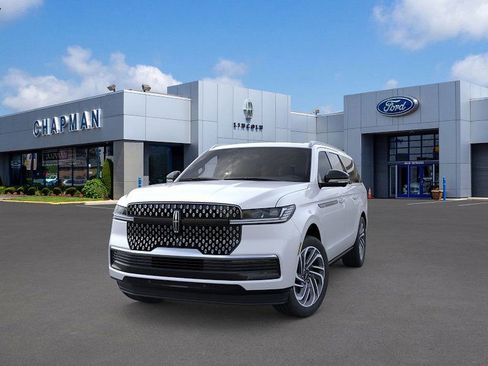 New 2025 Lincoln Navigator L Reserve image 2
