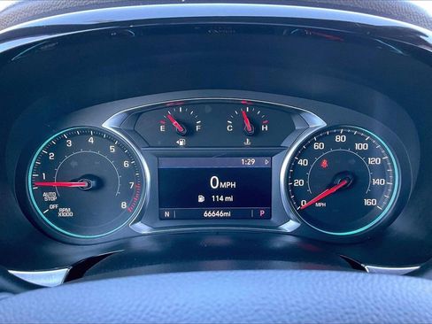 Used 2023 Chevrolet Traverse LT image 12