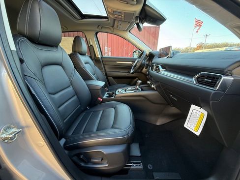 New 2025 MAZDA CX-5 AWD 2.5 S w/ Preferred Package image 24