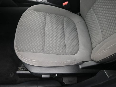 Used 2020 Ford Escape SE image 10