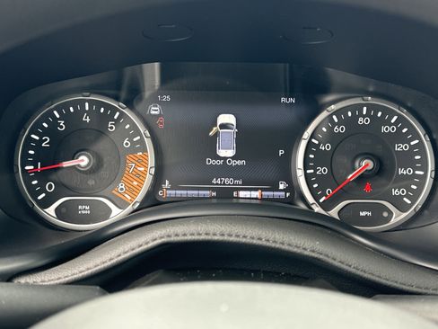 Used 2023 Jeep Renegade Latitude image 26