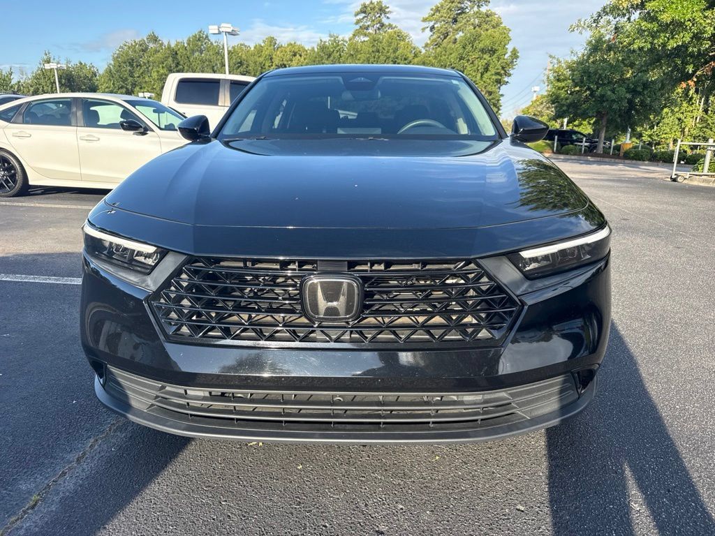 Used 2023 Honda Accord EX image 8