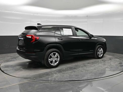 Used 2024 GMC Terrain SLE AWD/4WD image 7