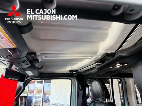 Used 2023 Jeep Wrangler Unlimited Rubicon 4xe w/ Steel Bumper Group AWD/4WD image 13