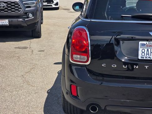Used 2017 MINI Cooper Countryman FWD image 6