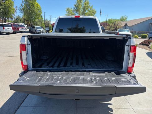 Used 2019 Ford F350 Lariat w/ Lariat Ultimate Package AWD/4WD image 30