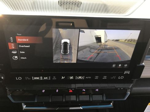Used 2026 GMC Hummer EV SUV AWD/4WD image 20