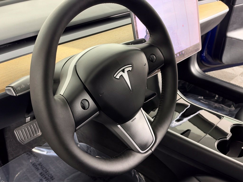 Used 2020 Tesla Model 3 Standard Range Plus RWD image 12